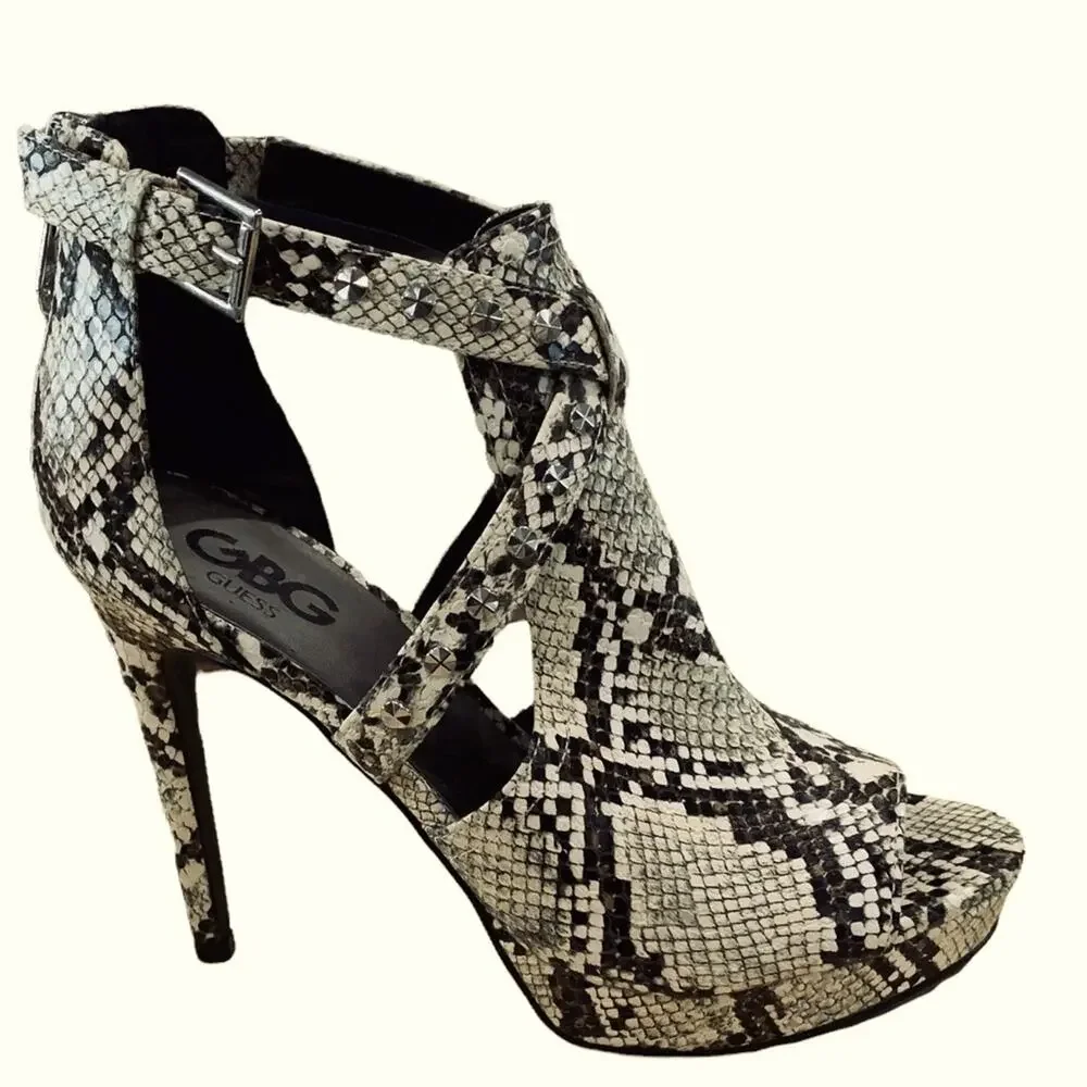GBG by guess shoe heels snake skin size 7 gray white - Picture 5 of 9
